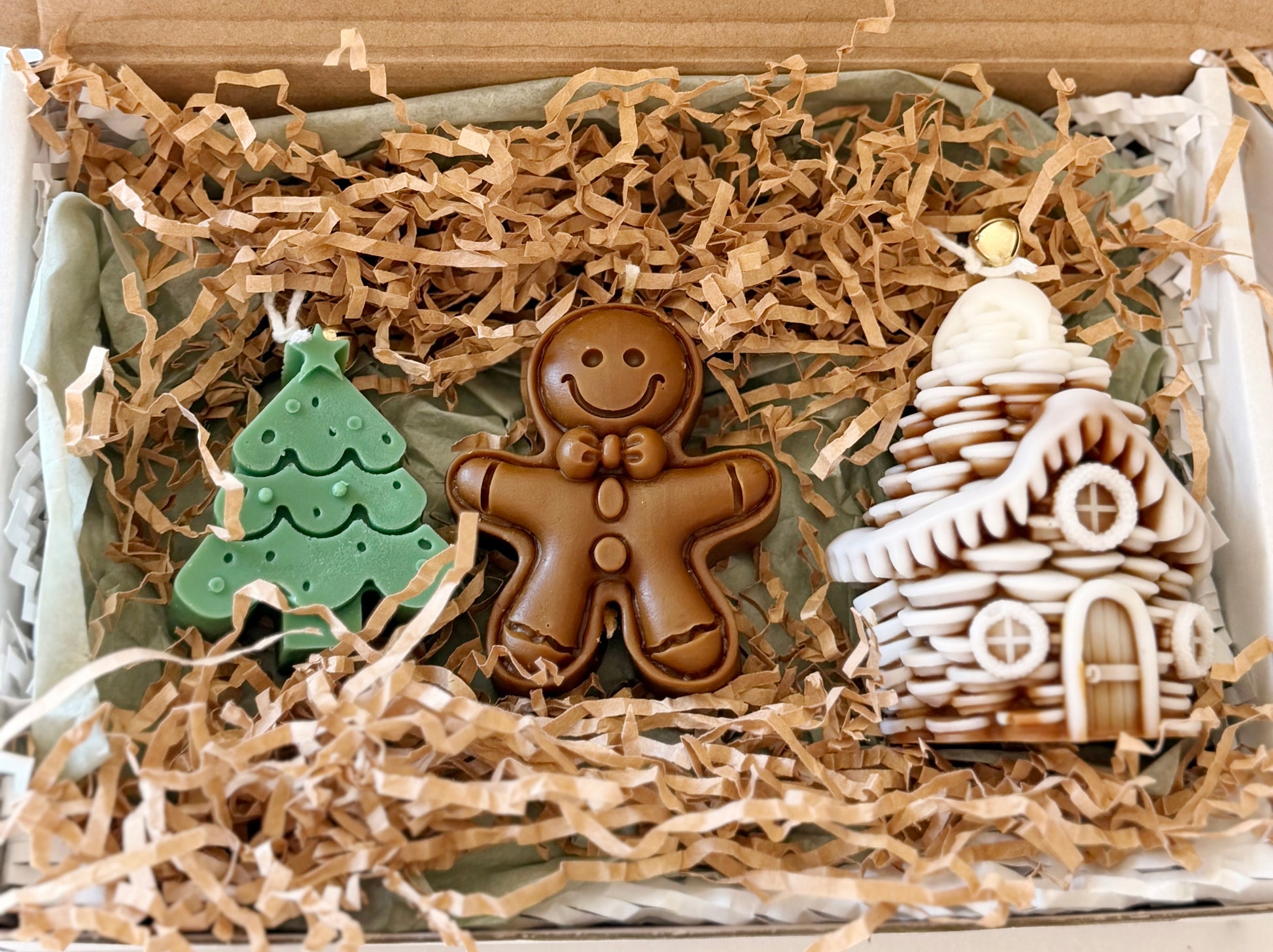 Christmas Warmth Candle Gift Set Featuring Tree Gingerbread and Winter Cottage Candles