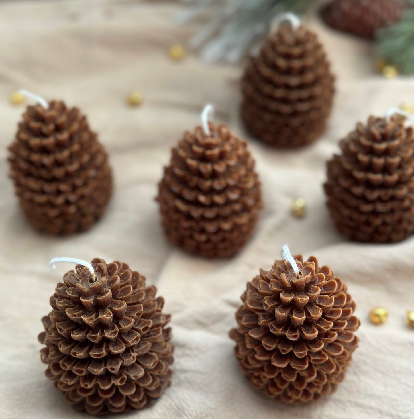 Small Pinecone Candle