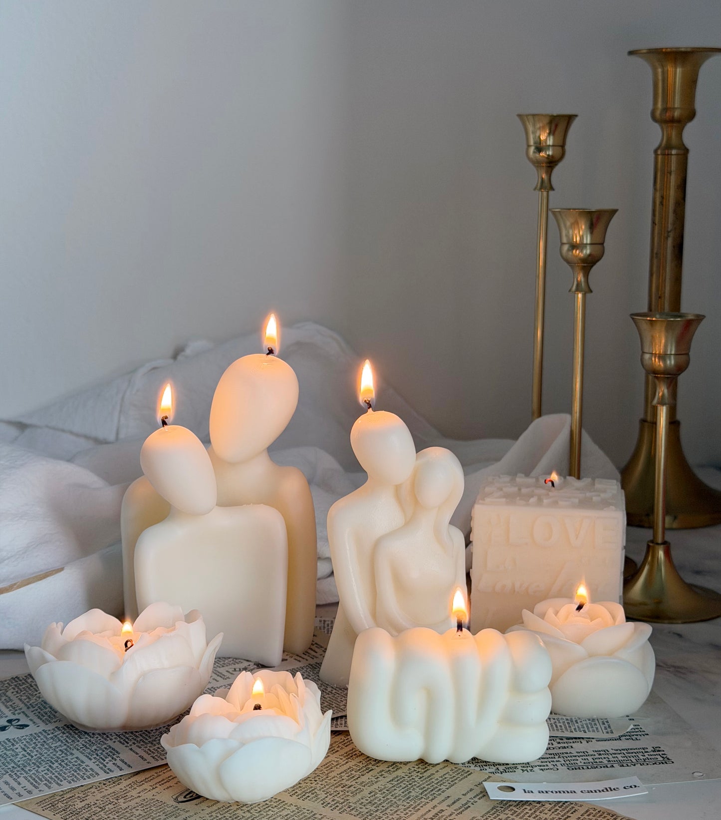 Love & Rose Soy Candle – Sculpted Couple Candle