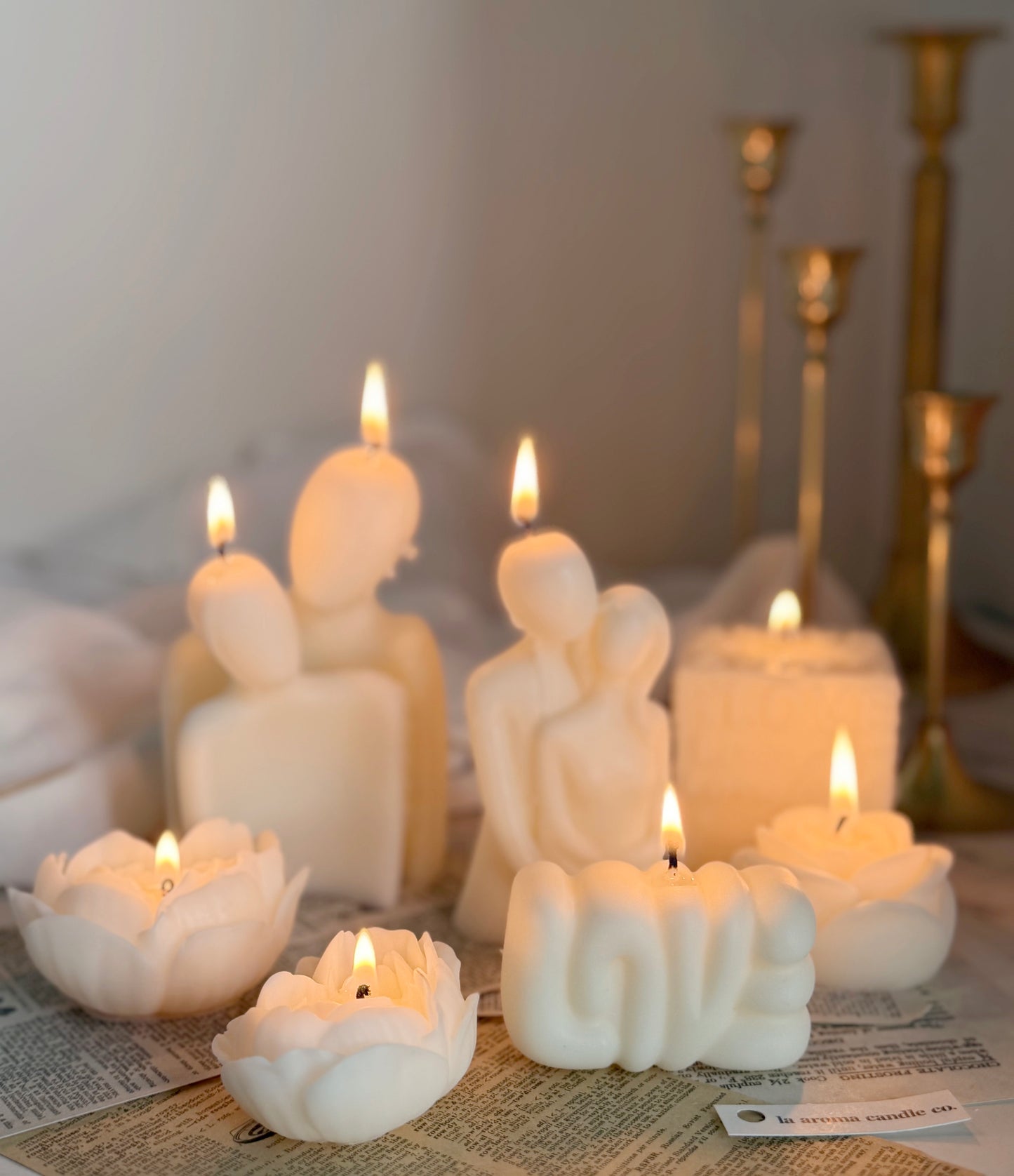 Love & Rose Soy Candle – Sculpted Couple Candle
