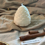 Snowy Pinecone Candle (1pc）
