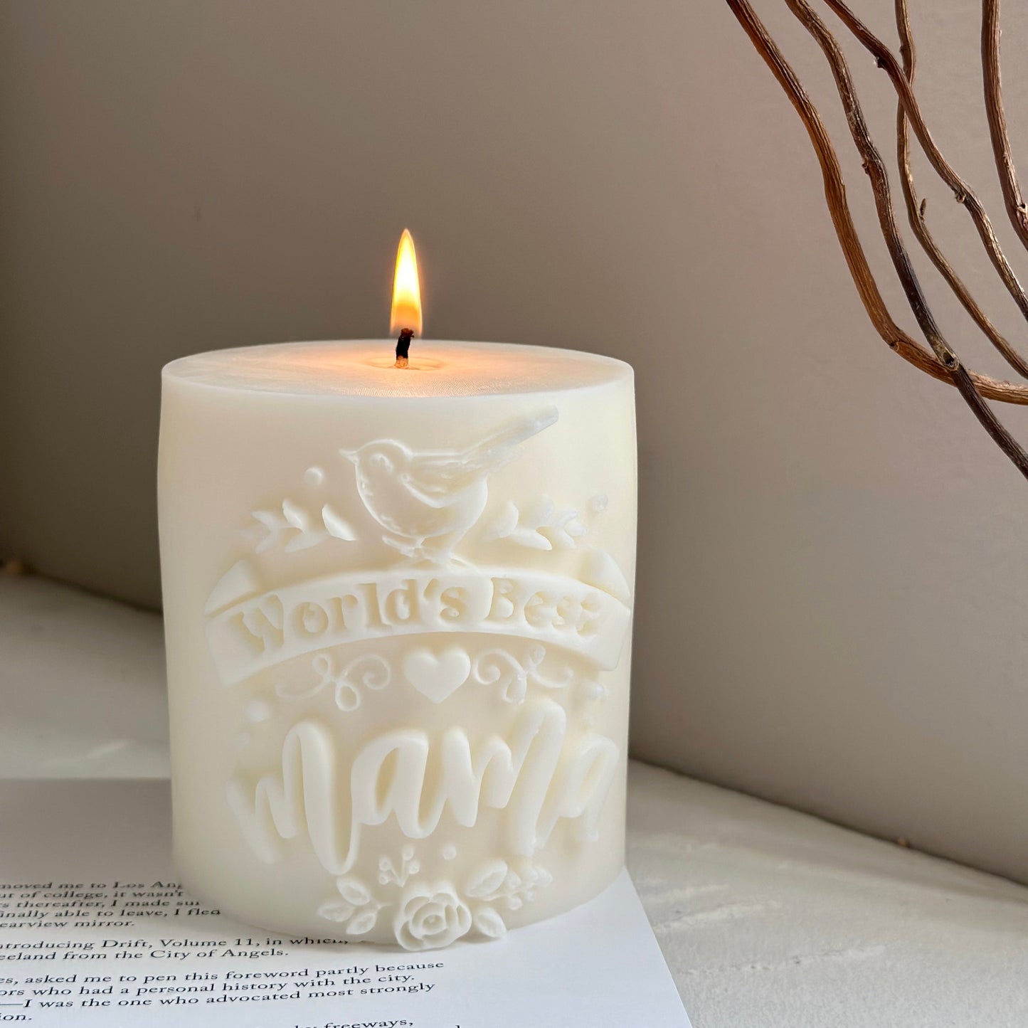 World’s Best Mom – Hand-Poured Soy Wax Candle Gift