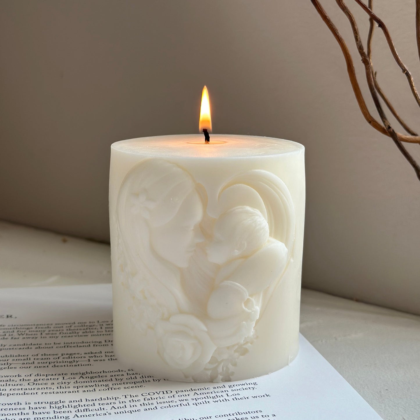 World’s Best Mom – Hand-Poured Soy Wax Candle Gift